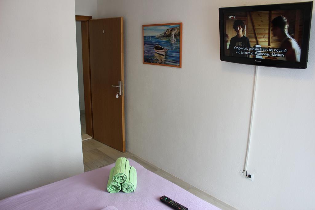 נאום Guest House Put מראה חיצוני תמונה