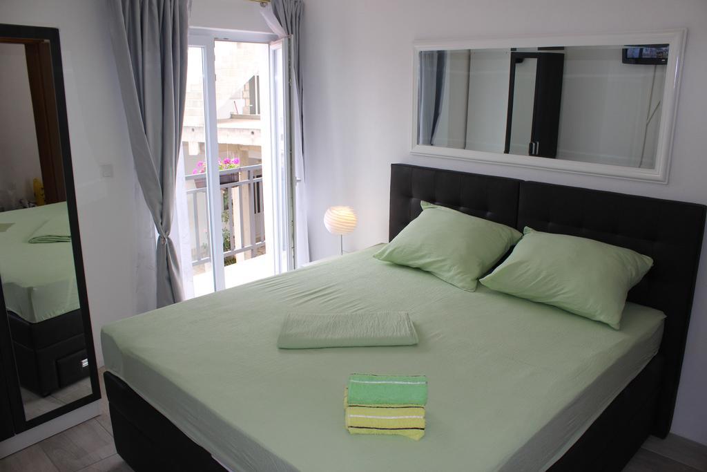נאום Guest House Put מראה חיצוני תמונה