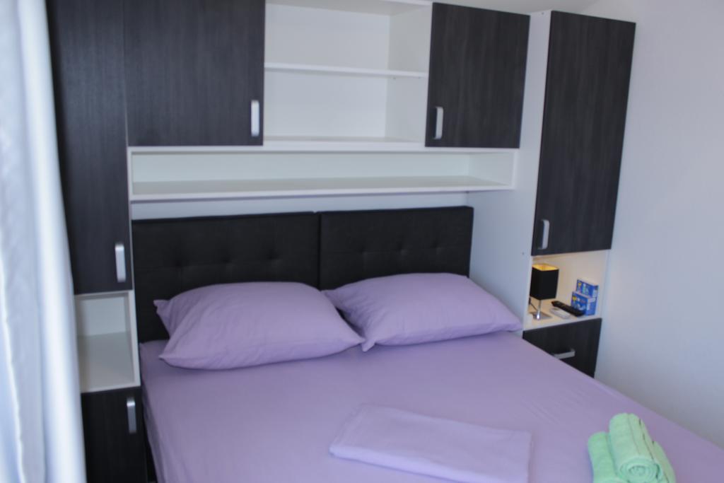 נאום Guest House Put מראה חיצוני תמונה