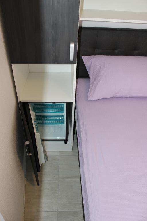 נאום Guest House Put מראה חיצוני תמונה