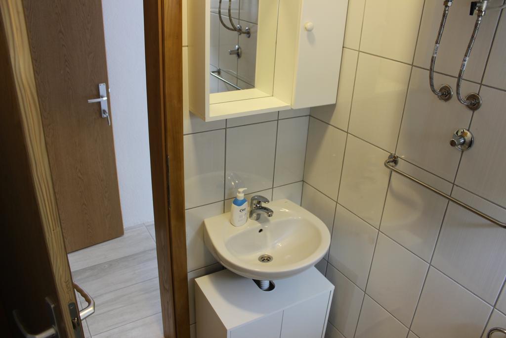 נאום Guest House Put מראה חיצוני תמונה