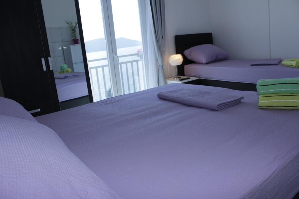 נאום Guest House Put מראה חיצוני תמונה