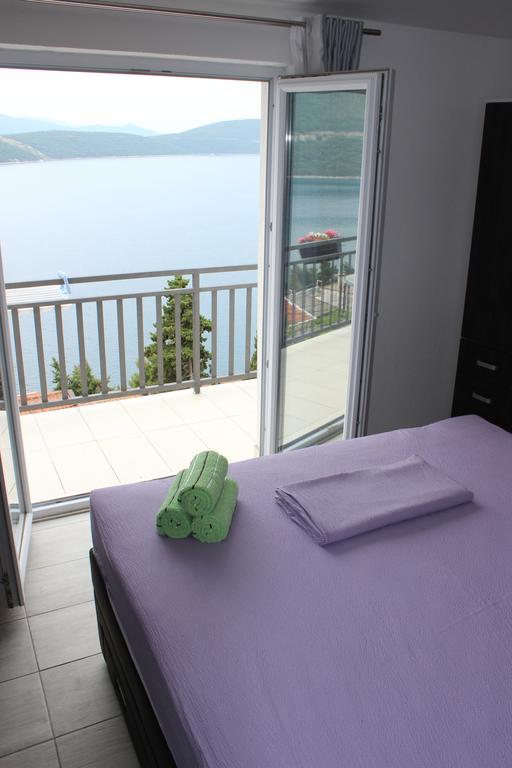 נאום Guest House Put מראה חיצוני תמונה