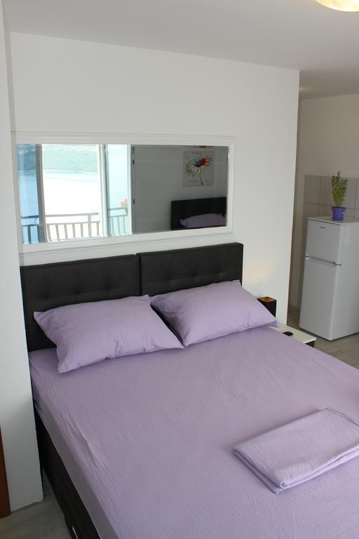 נאום Guest House Put מראה חיצוני תמונה