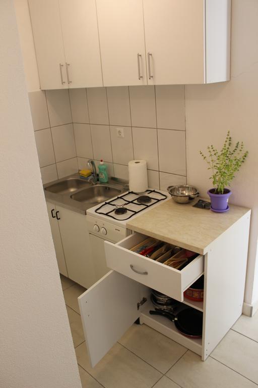 נאום Guest House Put מראה חיצוני תמונה