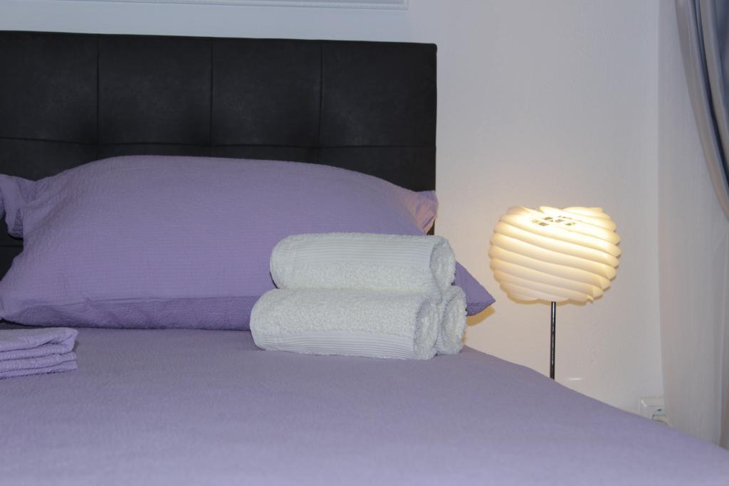 נאום Guest House Put מראה חיצוני תמונה