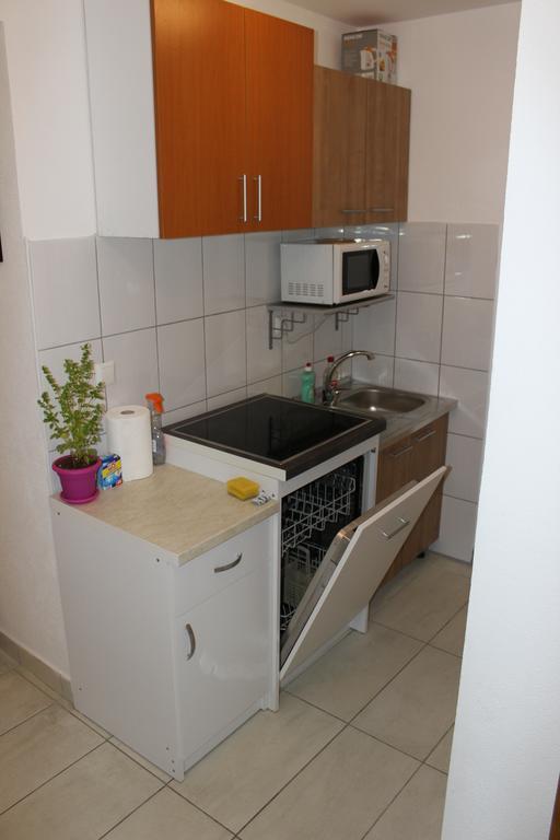 נאום Guest House Put מראה חיצוני תמונה
