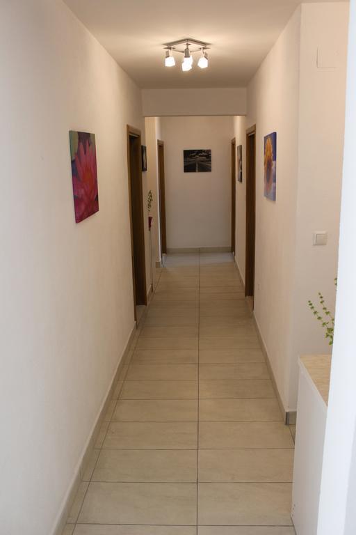 נאום Guest House Put מראה חיצוני תמונה