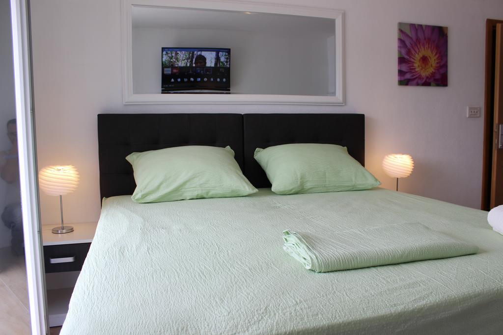 נאום Guest House Put מראה חיצוני תמונה