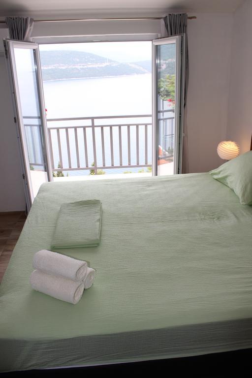 נאום Guest House Put מראה חיצוני תמונה